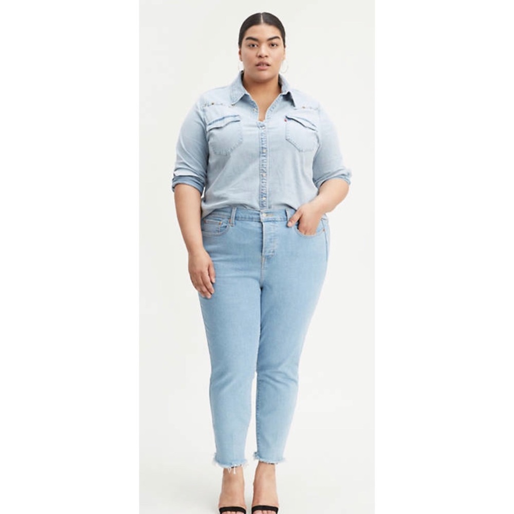 Levi’s Wedgie Skinny Jeans in Arctic Chill Wash